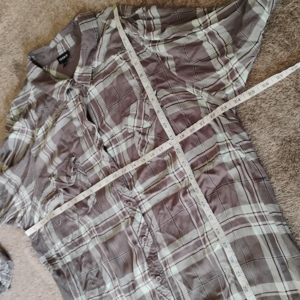 Torrid Gray Plaid Button Down - image 4